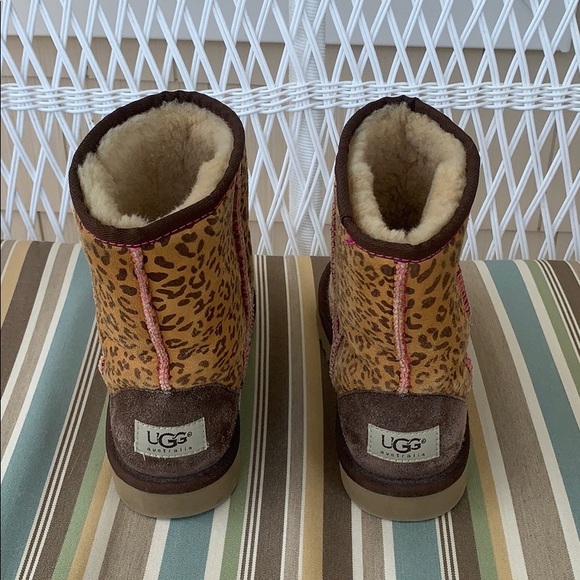 Leopard Print Ugg Boots - Picture 4 of 4